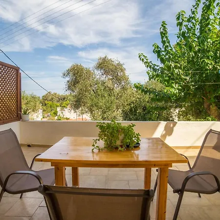 Eleni Apartament